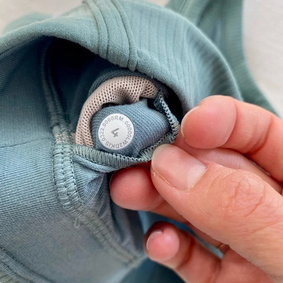 NWT Ribbed nulu high  neck bra - tidewater teal - Picture 8 of 9